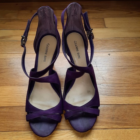 Gianni Bini Purple Strappy Ankle Dress Sandals - Picture 9 of 9